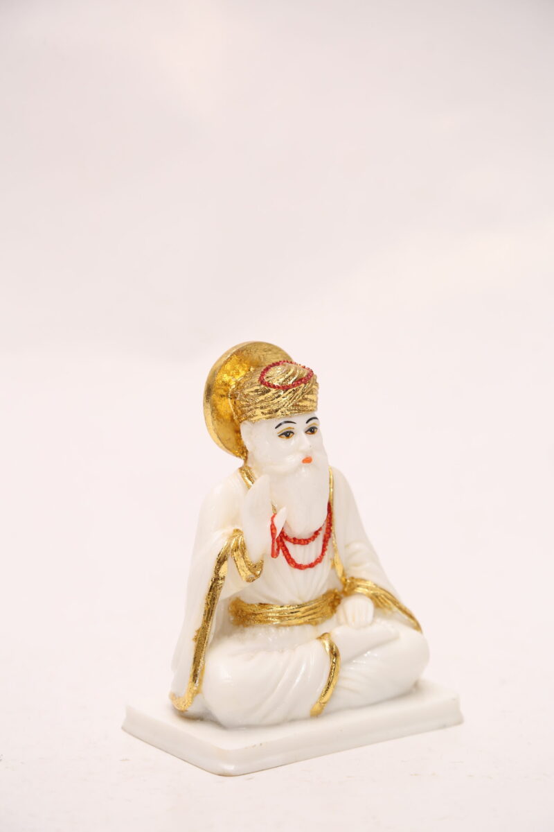 SMALL GURUNANAK JI - ( 5.5 INCHES ) - Image 3